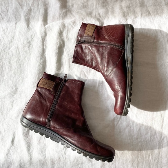 Fluchos Made in Spain Leather Ankle Boots - Picture 2 of 14